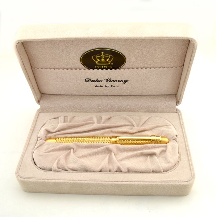 Duke 216B Viceroy Fountain Pen - Gold Diamond Pattern, Fine (New